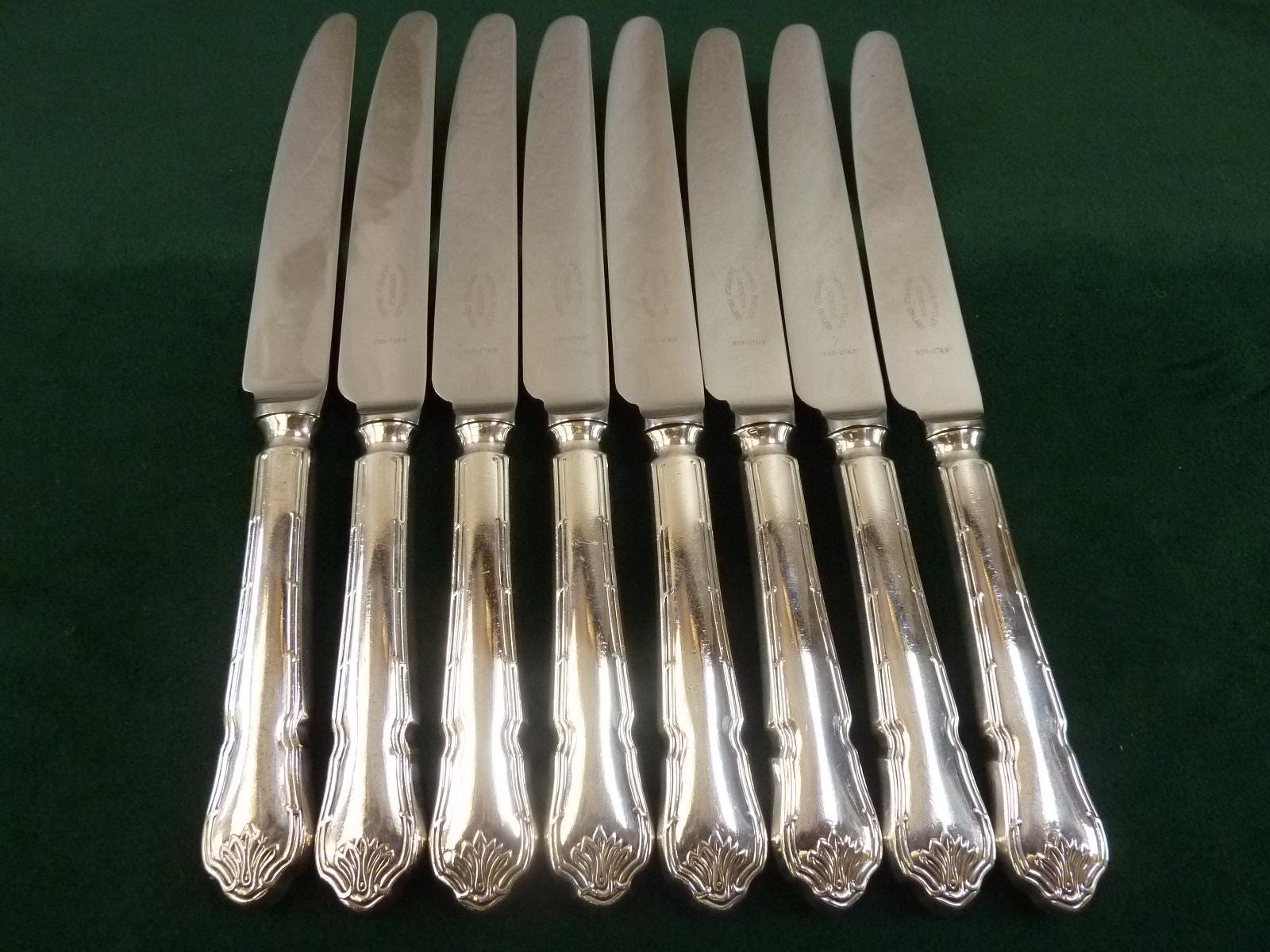 ジョージバトラーButler EPNS A1 Engミートナイフフォーク計16本 8 Nice Vintage George Butler of Sheffield Dessert Side Knives Bead