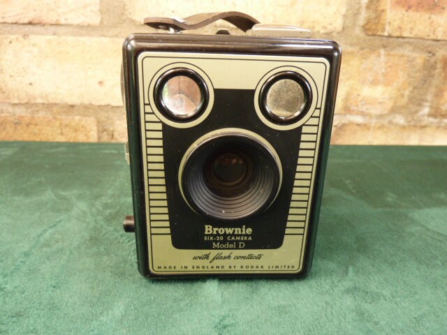 【アンティーク】コダック ブラウニー フラッシュ シックス 20 アンティーク】コダック ブラウニー フラッシュ シックス 20 - メルカリ