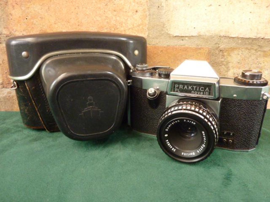 Vintage Praktica Nova 1B 35MM Camera With Domiplan 2.8 50mm Lens
