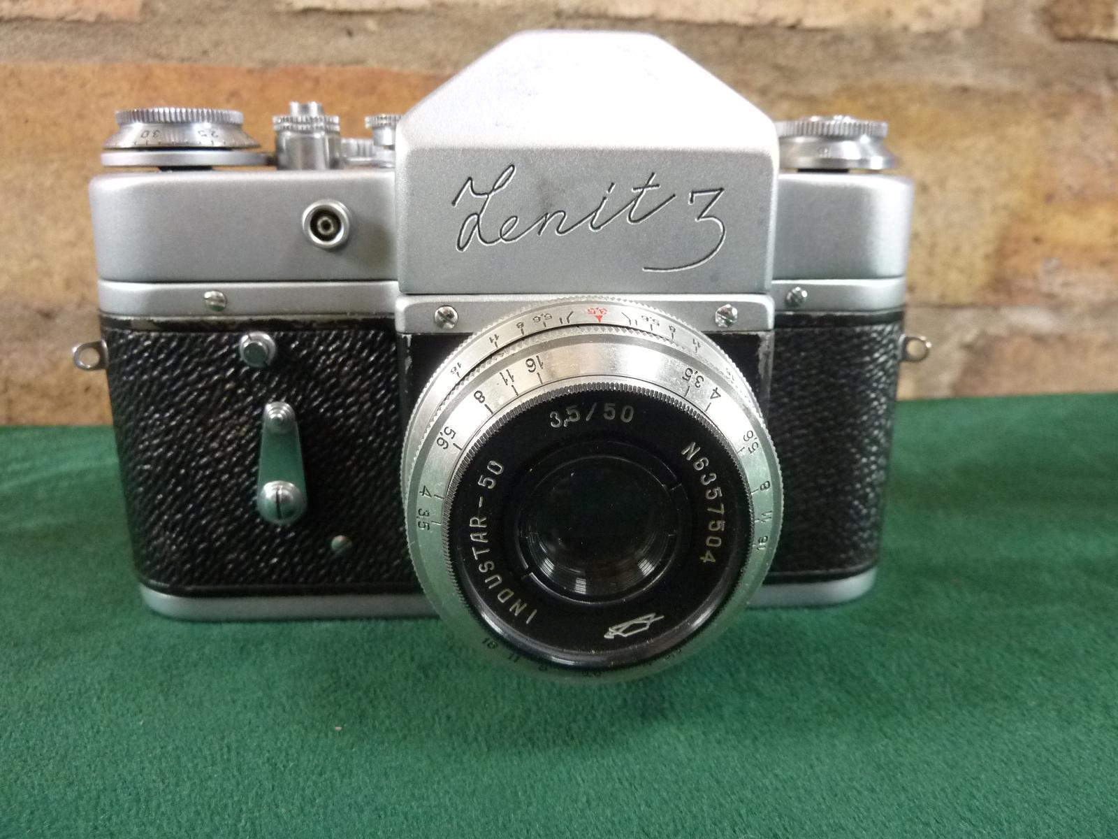 素敵なヴィンテージのZenit 3 35 mmカメラ、Industar 50 mmレンズ