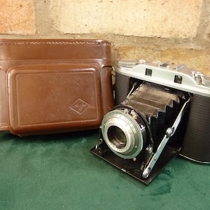 ヴィンテージ agfa クラシックカメラ　レザーケース付き Agfa camera case - Etsy 日本