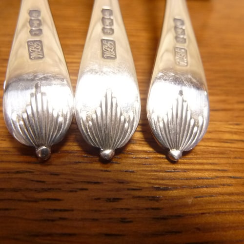 6 shops Nice Vintage Robert Mosley Hallmarked Silver Coffee spoons & Tongs 1923