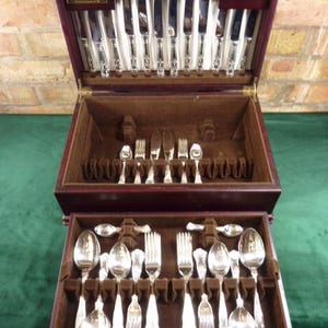 Nice 8 Setting Arthur Price Silver Plated 84 Piece Cutlery Canteen
