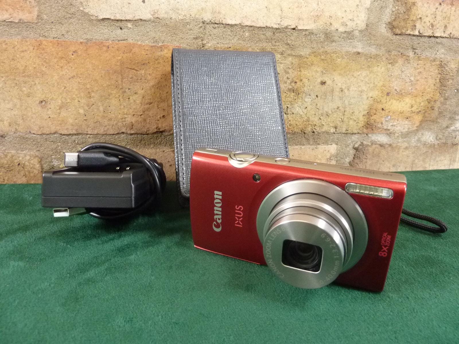 フィルムカメラ M9858 Canon Camera Company Inc. Japan フィルムカメラ M9858 Canon Camera Company Inc. Japan M9858 Canon