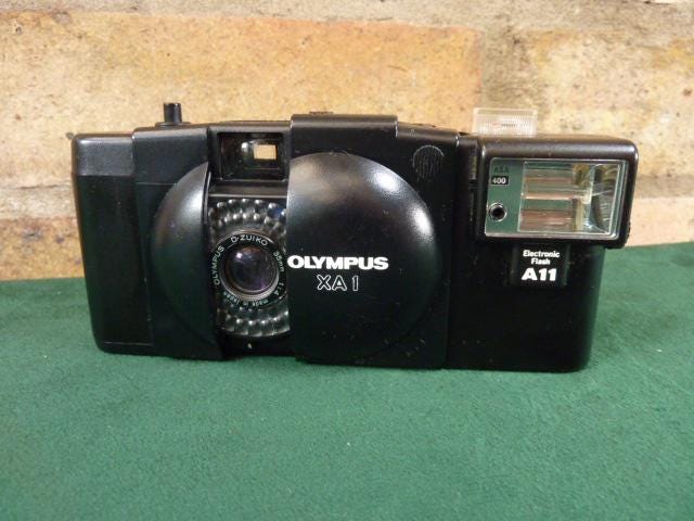 OLYMPUS XA フィルムカメラ　動作確認済 専用ストロボ付　 【美品】 OLYMPUS XA コンパクトフィルム 動作確認済 専用ストロボ付 【美品