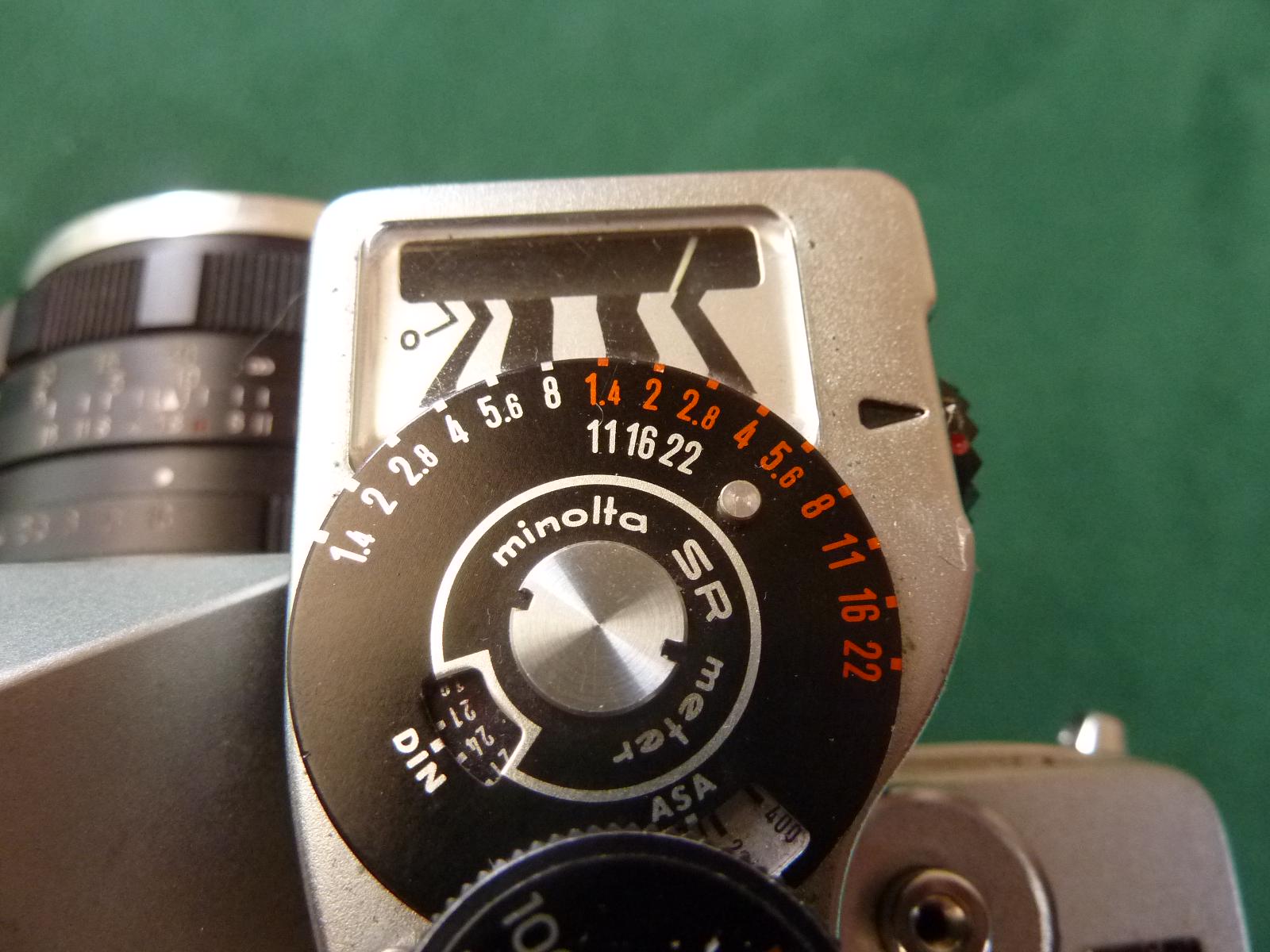 素敵なヴィンテージのミノルタ SR-1 35 MM カメラと Rokkor-PF 1:1.8