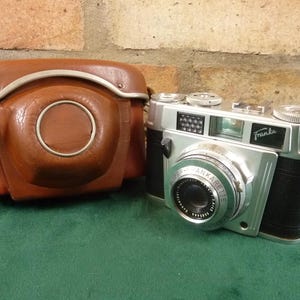 vintage Super Frankarette 35MM camera with Schneider 1:2.8 45mm lens