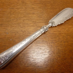 Antique Victorian Martin Hall Hallmarked silver Butter Knife Sheffield 1861 42g