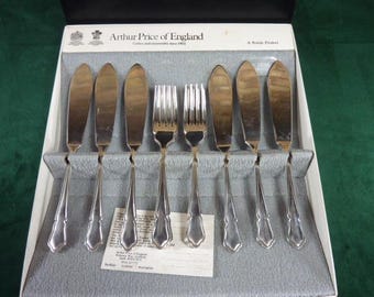 Nice Arthur Price 6 Setting Fisheaters Set Dubarry Pattern Silver