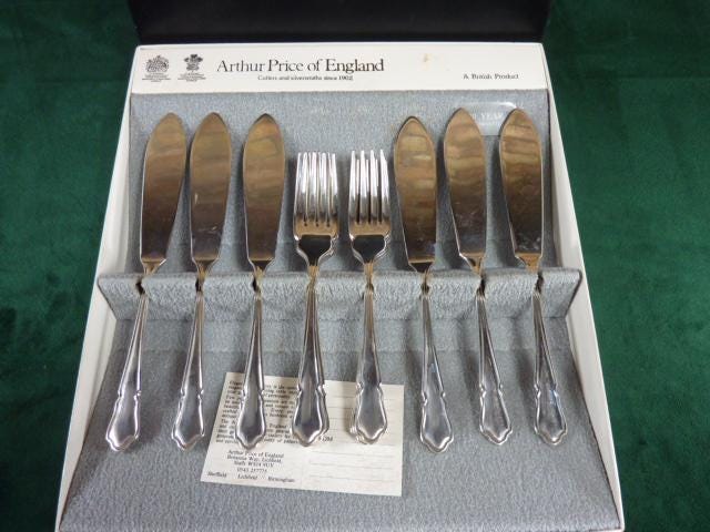 Nice Arthur Price 6 Setting Fisheaters Set Dubarry Pattern Silver