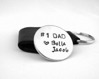 Personalized Dad Golf Marker with case, Custom Name Pocket Token Father Gift, Stamped Names Golf Marker Keychain Daddy Gift,