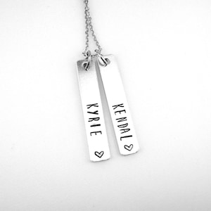 Personalized Vertical Bar Necklace, Mom Jewelry with Kids Names, Pet Name, Custom New Mother Gift with Birthdate, Anniversary Couple afbeelding 2