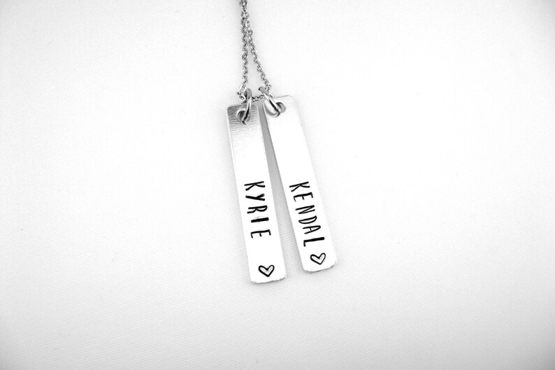 Personalized Vertical Bar Necklace, Mom Jewelry with Kids Names, Pet Name, Custom New Mother Gift with Birthdate, Anniversary Couple afbeelding 2
