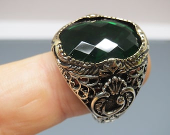 トルコ製ハンドメイドジュエリー 925スターリングシルバー エメラルド