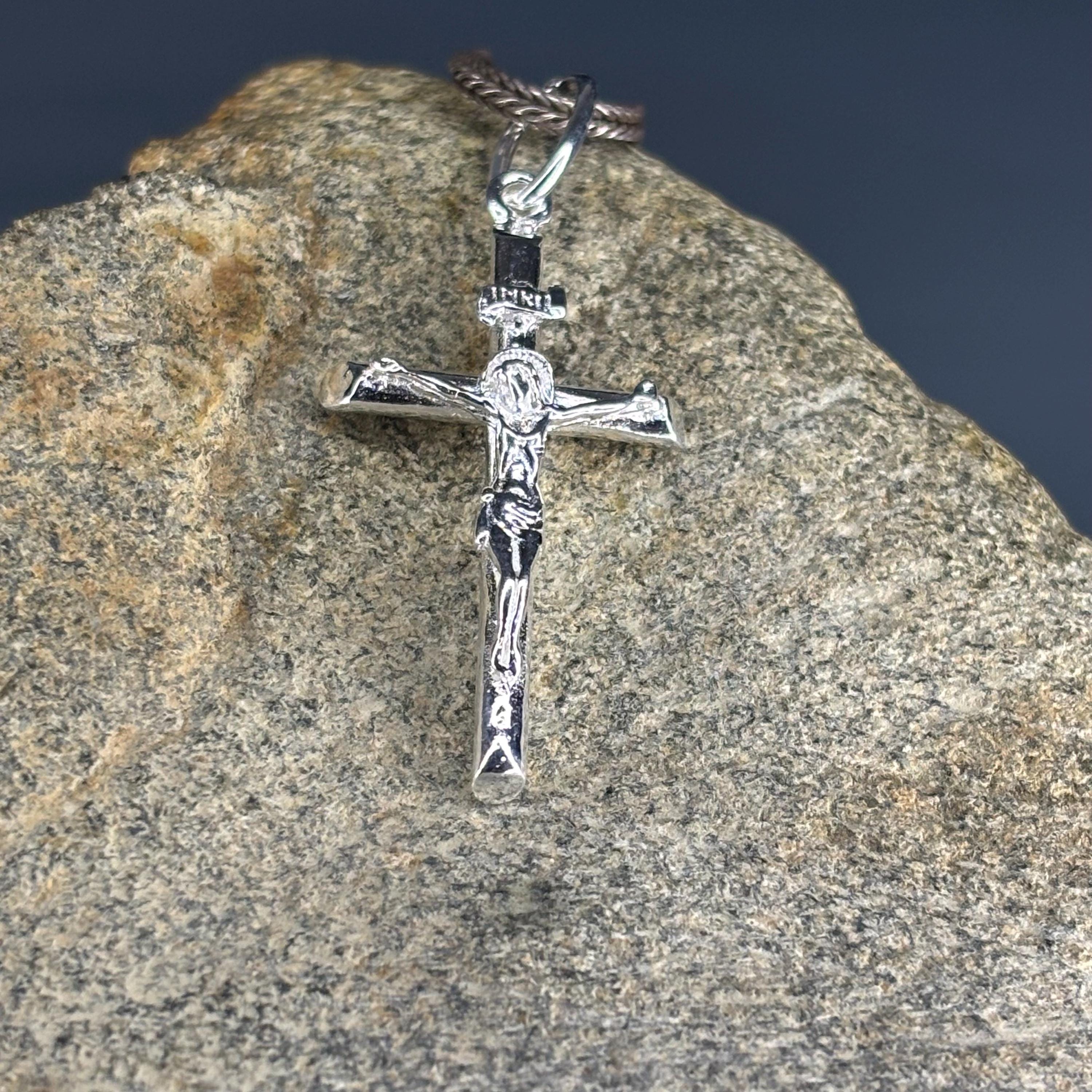 925 Sterling Silver Crucifix Pendant, Detailed Jesus on Cross Necklace ...