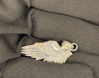 Pendentif aile d&#39;ange fabriqué à la main en argent sterling : collier unisexe spirituel