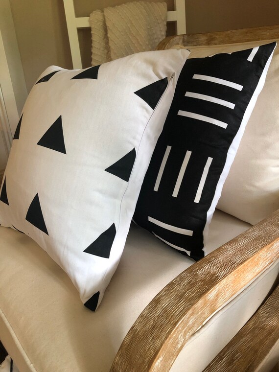 Mudcloth Print Pillow Cover SET - Striped Line Cotton Pillow - Triangle Pillow Cover - Mudcloth Print Pillow - 18x18 Black and White Il_570xn