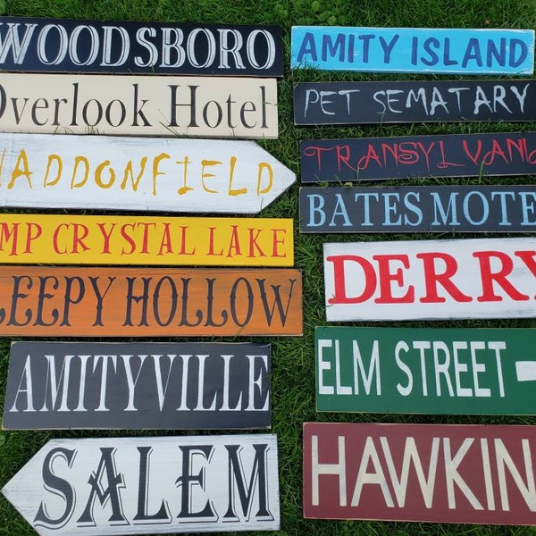 Halloween Directional Sign Individual Signs NO POST Distressed Lawn Ornament Spooky Destination Haunted House Decor Salem Elm Street Bates