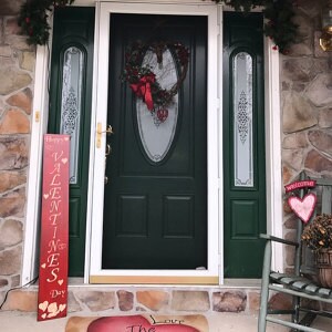 Cartello per portico di San Valentino, reversibile, in legno rustico, extra large, con scritta Love Sign, decorazione oversize per San Valentino, decorazione a forma di cuore - Italia