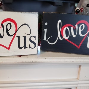 I Love Us Wood Sign Valentine&#39;s Day Decoration Sign Wall Hanging Sign Rustic Primitive Farmhouse Decor Love Gift Heart Decor