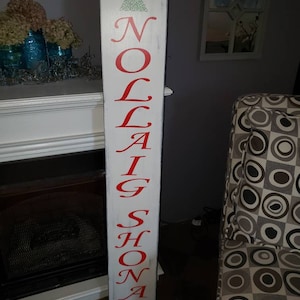 Nollaig Shona Duit Sign Gaelic Irish Merry Christmas Sign Reversible Distressed Wood Rustic Sign Primitive Celtic Knot Christmas Tree Failte
