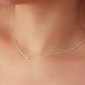 Tiny bead necklace, dainty necklace