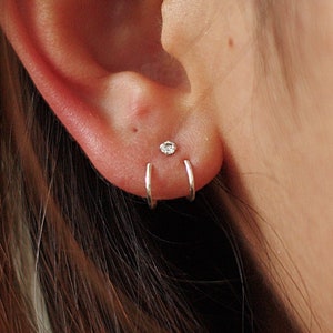 Double open hoop diamond earrings claw diamond ear jacket image 1
