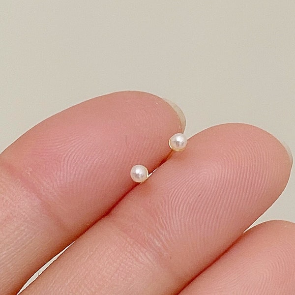 Tiny pearl earrings, pearl stud, cartilage earring