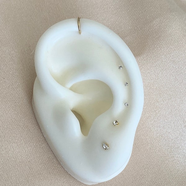 Boucles d'oreilles/puces de nez en microcristaux et diamants très fins 1,2 mm 1,7 mm, petits clous délicats