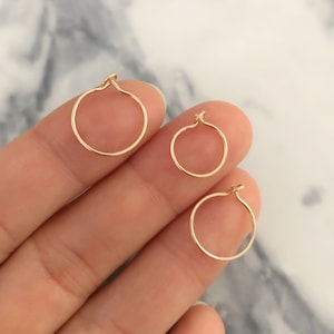 Tiny thin hoop earrings, huggie earrings, gold filled dainty hoops, sleeper earrings zdjęcie 8