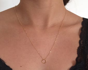 Dainty necklace with circle, layered necklace