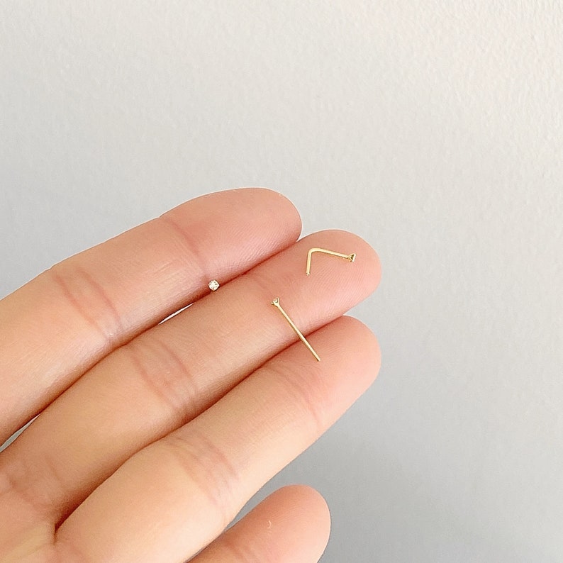 Super tiny crystal diamond earring / nose stud teeny tiny stud zdjęcie 8