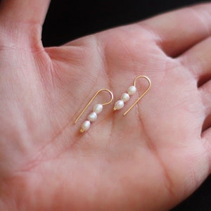 Dainty pearl ear climber image 3