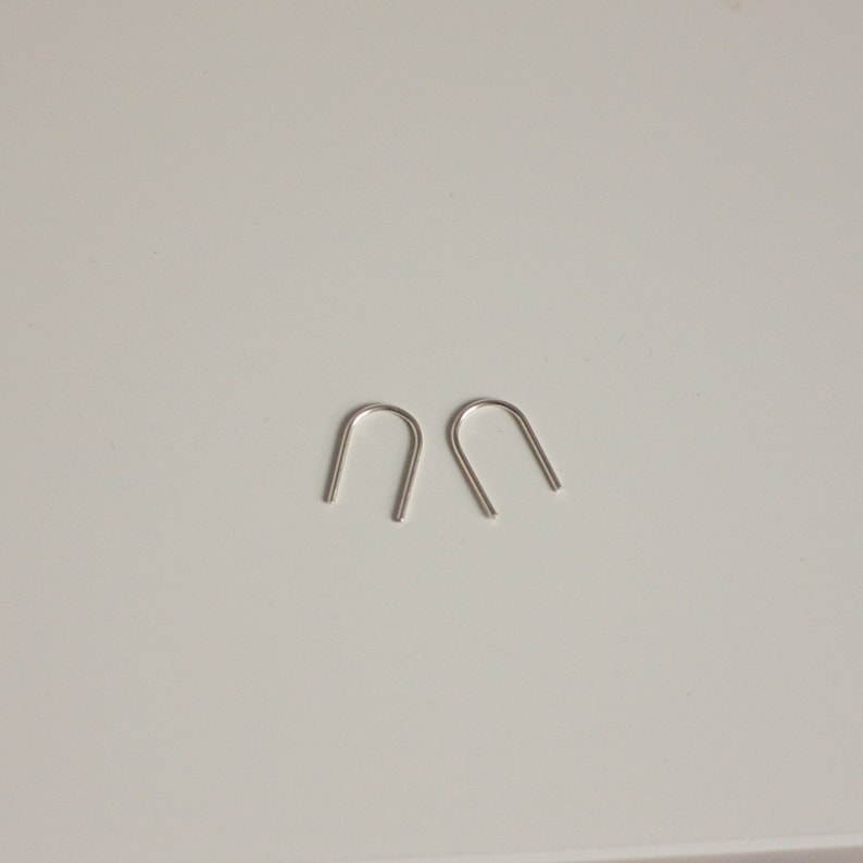 Double round earrings, U earrings, staple earring, minimal earrings image 4
