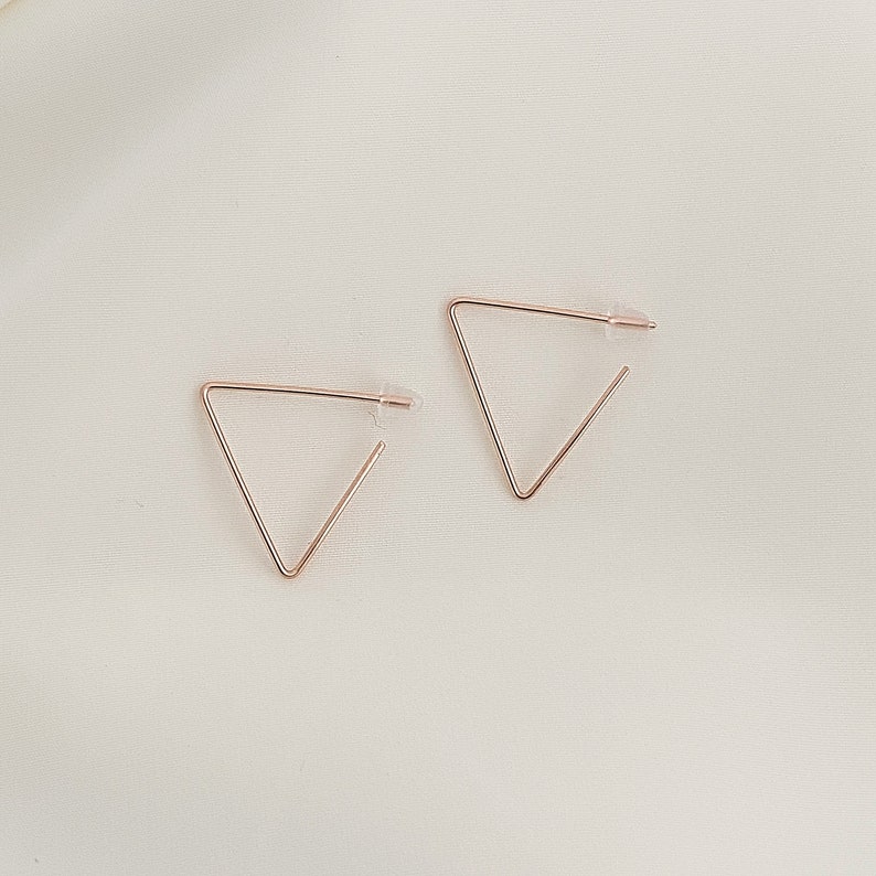 Triangle wire earrings, geometric, minimal earrings image 2