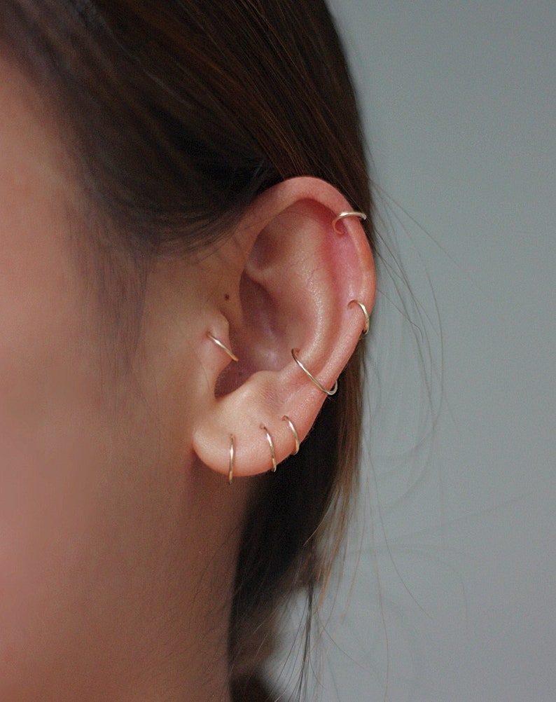 Small sleeper Hoop Earrings, Silver Hoop, Helix Hoop, Cartilage Hoop, Tragus Hoop, 5mm 6mm 7mm 8mm 9mm 10mm 12mm zdjęcie 1