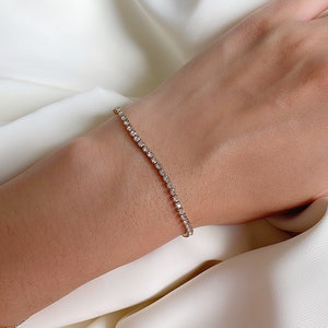 Diamant Tennisarmband, CZ Armband, zierliches Armband Bild 2