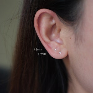 Super tiny micro crystal diamond earring / nose stud 1.2 mm 1.7 mm, 2.2 mm, small dainty studs zdjęcie 4