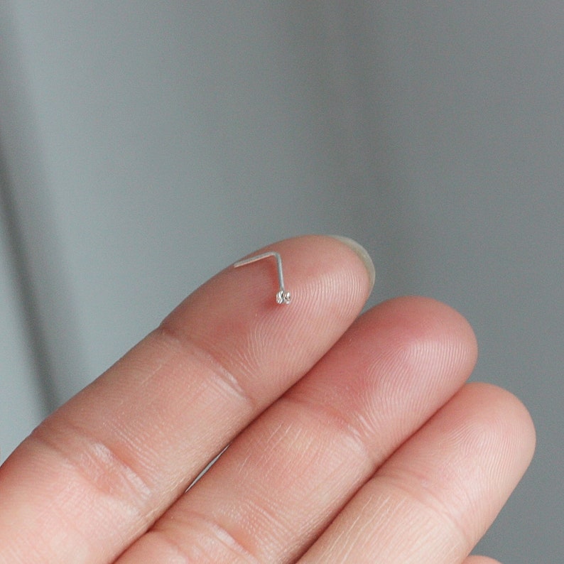 Pequeño semental de nariz de diamante de micro cristal diminuto, perforación de nariz en forma de L imagen 5