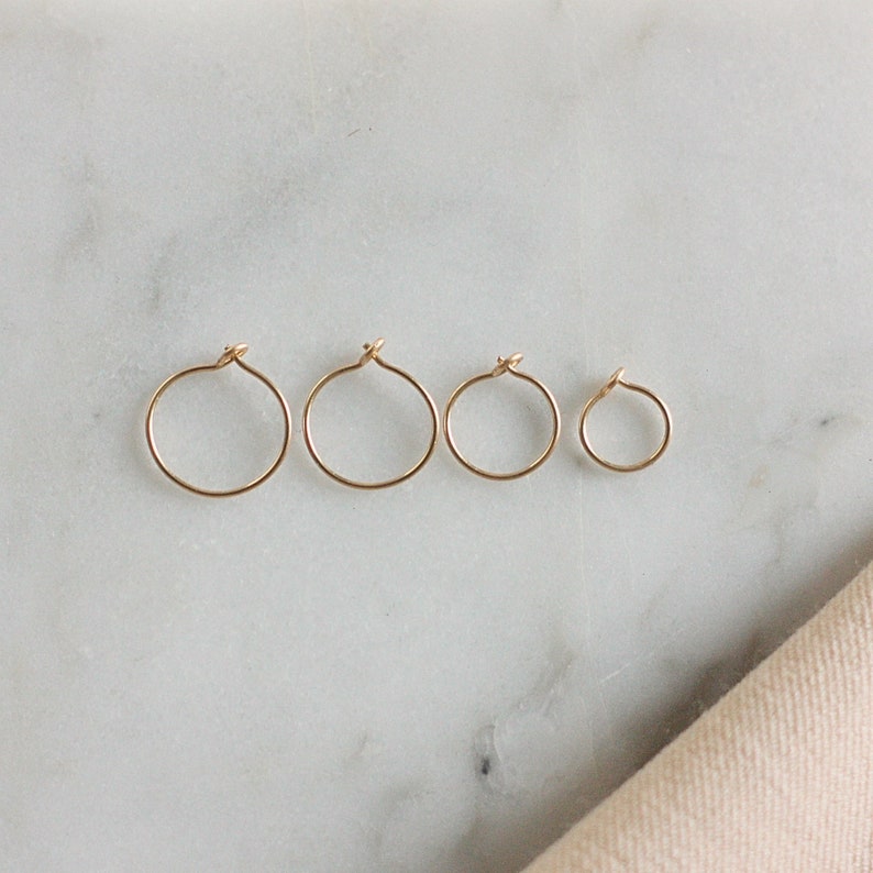 Tiny thin hoop earrings, huggie earrings, gold filled dainty hoops, sleeper earrings zdjęcie 2
