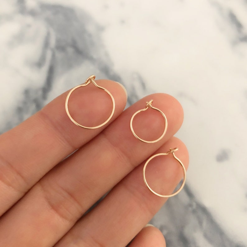 Tiny thin hoop earrings, huggie earrings, gold filled dainty hoops, sleeper earrings zdjęcie 8