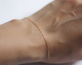 Minimalistisch dun armbandje, sierlijk armbandje