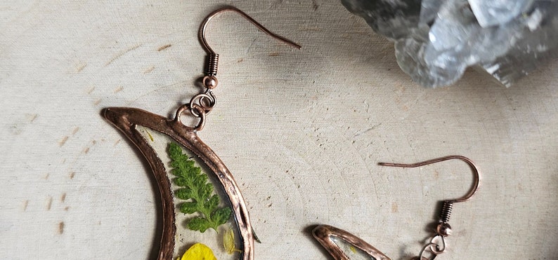 Pressed Flower & Fern Resin Earrings Copper Electroformed Large Crescent Moon Quartz Points Buttercup Statement Jewelry image 3