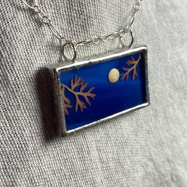 cobalt blue, glass pendant, zinnia, Queen Ann's Lace , one of a kind, hand-crafted, pressed flower, Pressed for Time Designs, Sarah Keating