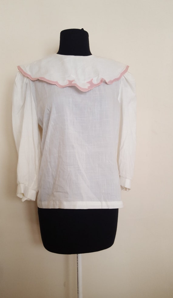 Vintage Mg Concepts White Linen Embroidery Cape Bl