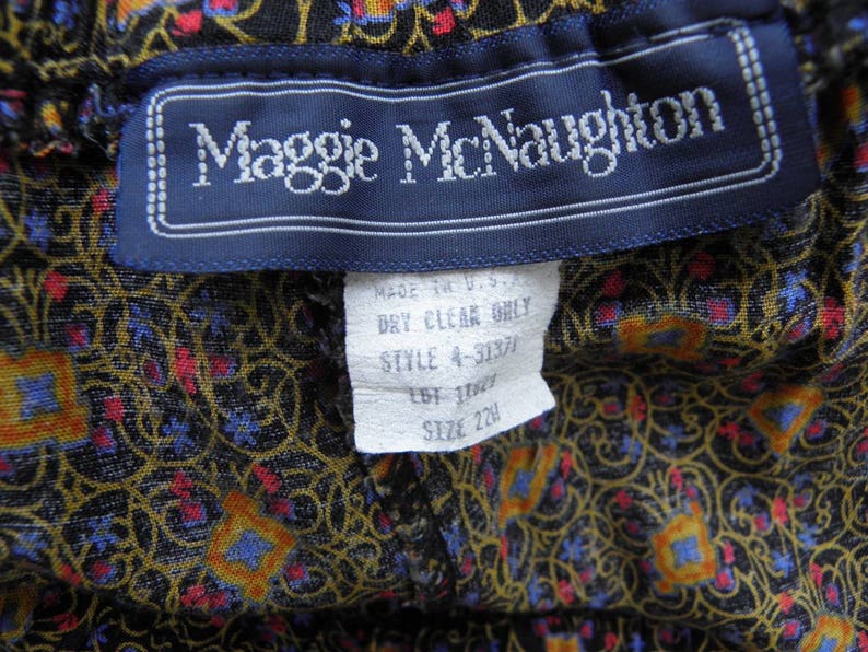Vintage Maggie McNaughton Plus Size Funky Abstract Print Flare Midi Skirt