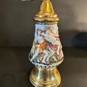 Vintage Capodimonte Reuge Music Box Pepper Mill Grinder Brass & Porcelain Putti