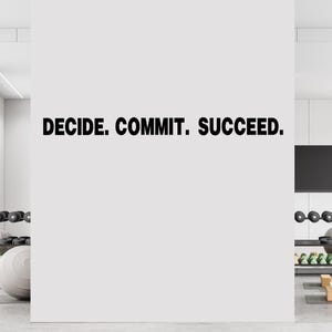 Gym Wandtattoo &quot;Deute. Commit. Succeed.&quot;