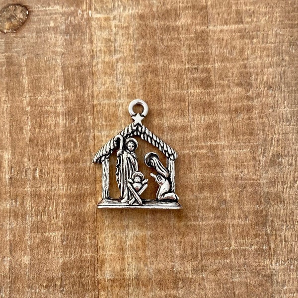 Nativity Charm, Jesus Manger Pendant, Baby Jesus Charm,  Pewter Findings, Antique Pewter Charm, Christian Charm