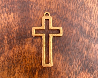 Open kruis hanger, kruis hanger, tinnen bevindingen, religieuze charme, 24K vergulde kruis charme, gouden kruis hanger charme, christelijke charme